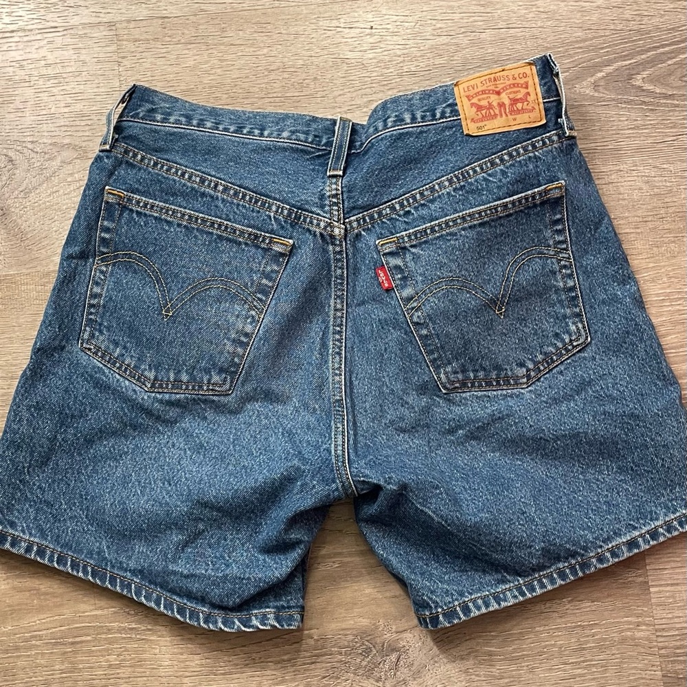 Levi's Women's Classic Blue Denim Shorts